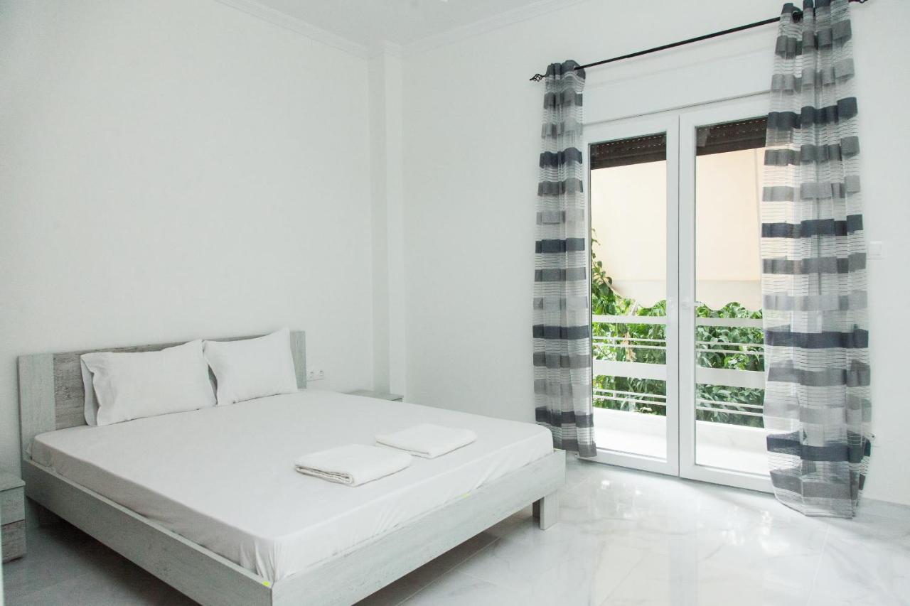 Modern 3-Bedroom Apartment Next To Koridallos Square Piraeus Luaran gambar