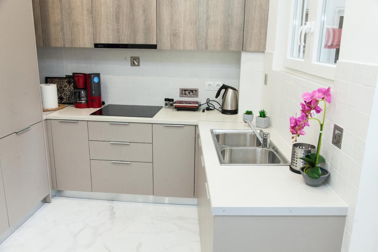 Modern 3-Bedroom Apartment Next To Koridallos Square Piraeus Luaran gambar